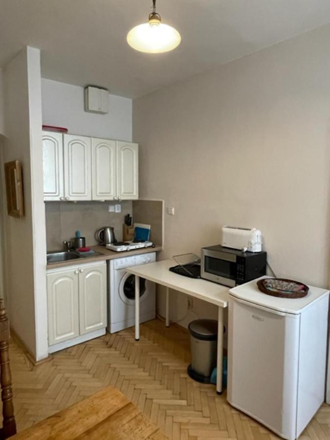 Cool Historical 1 Bedroom In Mala Strana * Praha